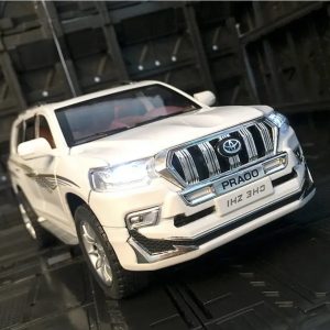 Toyota Land Cruiser 1:24 Beyaz